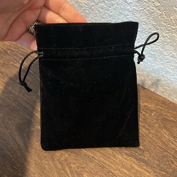 New KENNETH JAY LANE 20 CT Gold Plated Double Emerald Cut Cubic Zirconia… - Picture 11 of 11